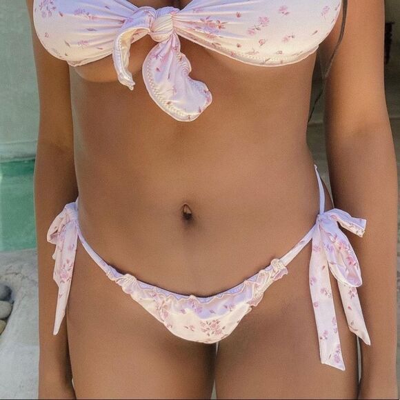 NEW! Vintage Rose Floral Lettuce Trim Knotted Ruffle Side Tie Bikini Bottoms - Picture 1 of 12